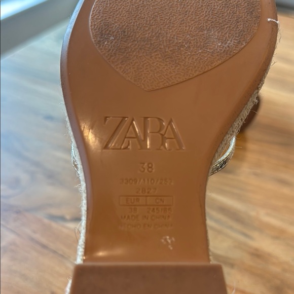 Zara Silver Strappy Wedge Sandals - Picture 5 of 5